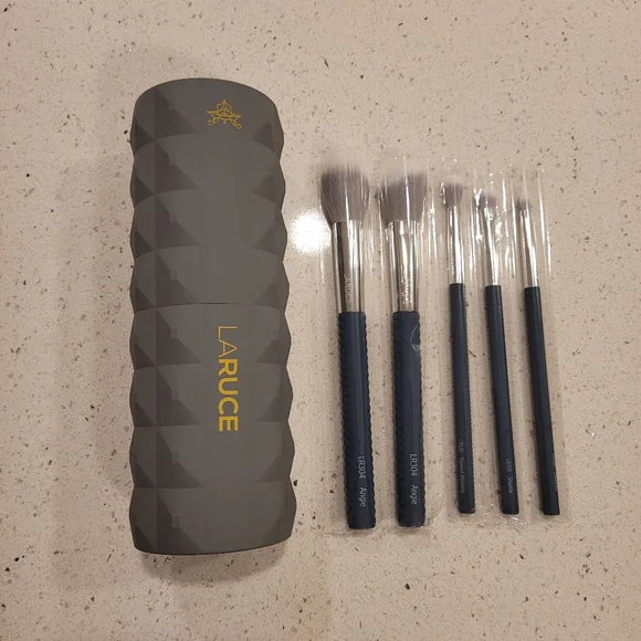 LARUCE Christine 5-Piece Makeup Brush Set - Picture 5 of 6